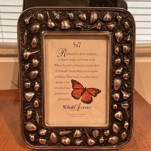 NIB Wilton Armetale seashell picture frame - rare